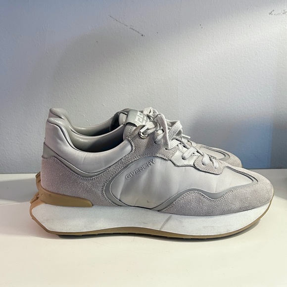 Givenchy men’s sneakers - Picture 2 of 7